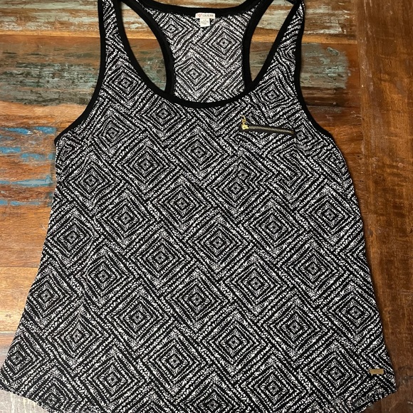 Guess black and white design tank top. - Picture 2 of 4